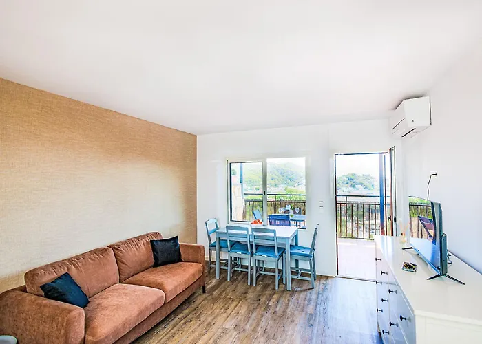 Sea Hills By Interhome *